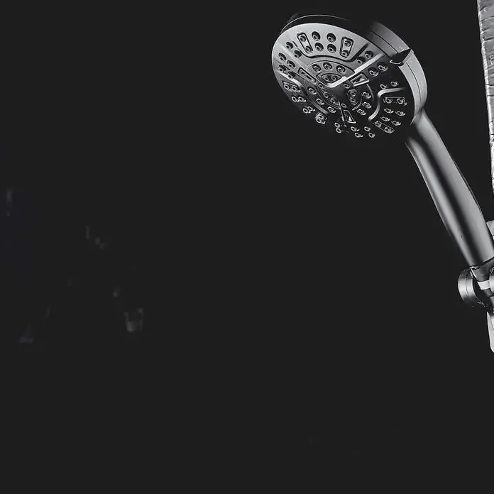 High-pressure filtered showerhead with 10 modes
